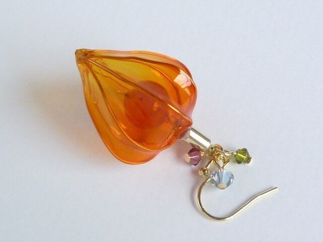 鬼灯ピアス (片耳タイプ)の画像1枚目