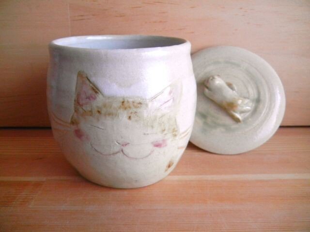 猫つぼ・白の画像1枚目