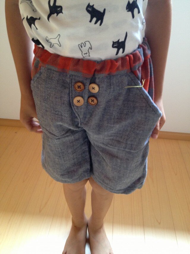 ダブルガーゼのボタンつきパンツ♪の画像1枚目
