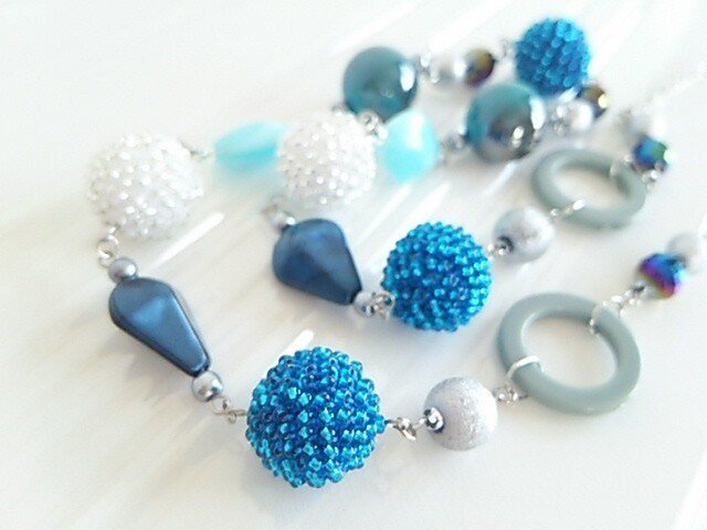 ●sold out●ブルー系アソートネックレスの画像1枚目
