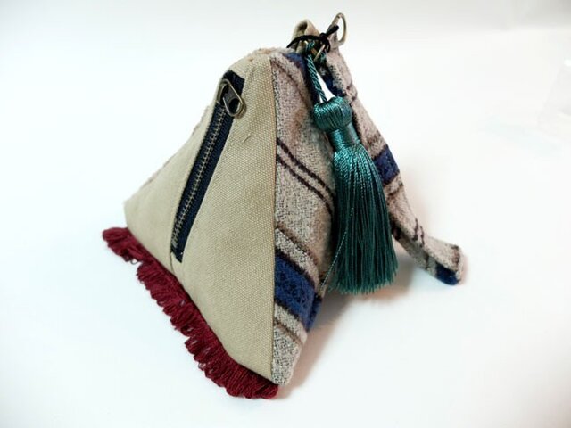 Pyramid pouchの画像1枚目