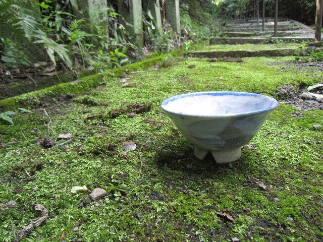 雲柄の割高台ちゃわんの画像1枚目