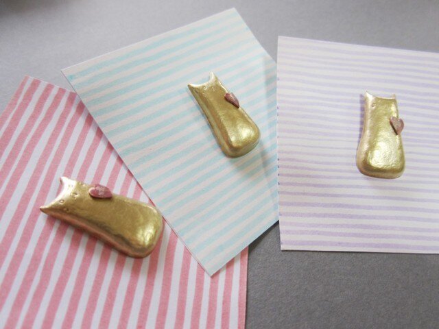 【ご注文品】ハート猫のピンブローチの画像1枚目
