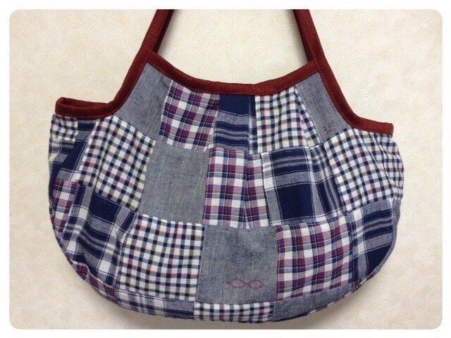赤フチグラニーバッグの画像1枚目