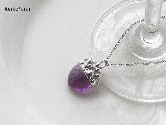 【Sold】ステンドグラスのネックレス-ベリー(葡萄色)の画像1枚目