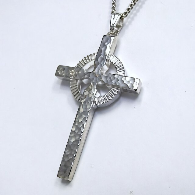 伝統的なモチーフ アイルランドのケルト十字架 cc22 ロングセラーです