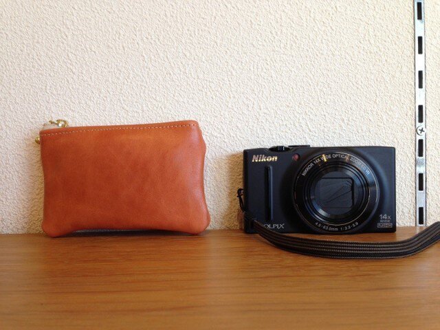 コロンとかわいいミニレザーポーチ(パンプキン)の画像1枚目