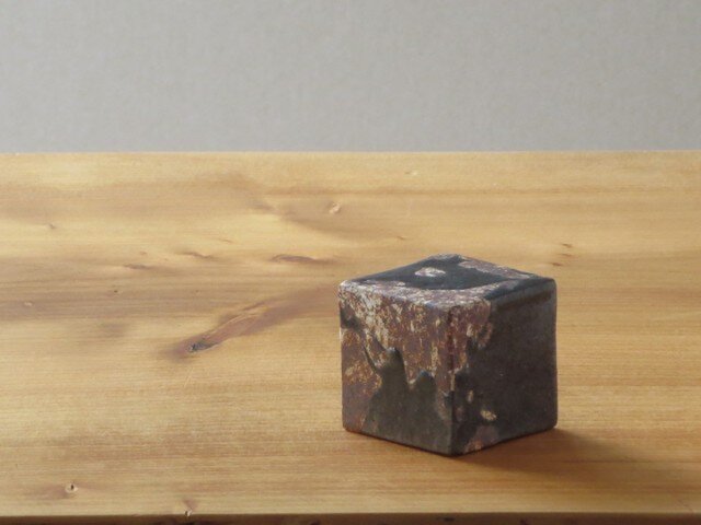 伊豆土の地球儀mini(cube)の画像1枚目