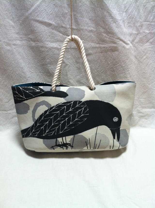 oval bottom bag -karasu-の画像1枚目