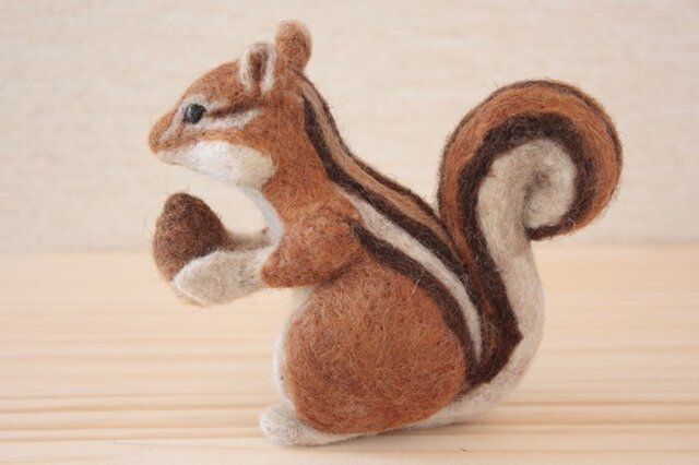 シマリス　羊毛フェルト シマリス 羊毛フェルト 羊毛フェルト Sleeping forest 通販