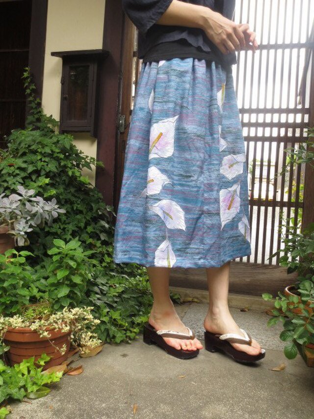 夏最終☆水芭蕉柄の浴衣スカート☆地色も美しい75㎝丈の画像1枚目