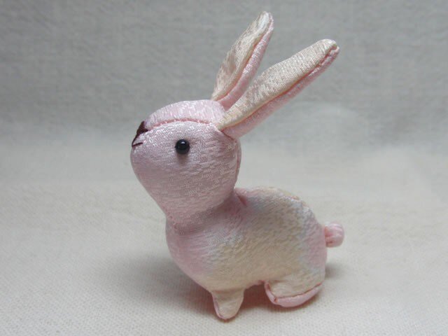 うさぎ置物(ぬいぐるみ)その2の画像1枚目
