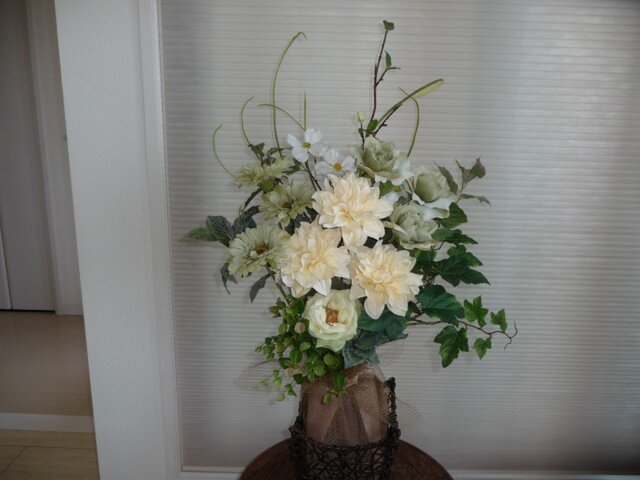 sold エントランスフラワーの画像1枚目