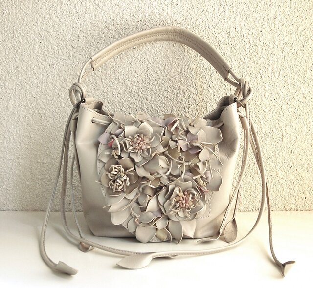 petalsショルダーバッグの画像1枚目