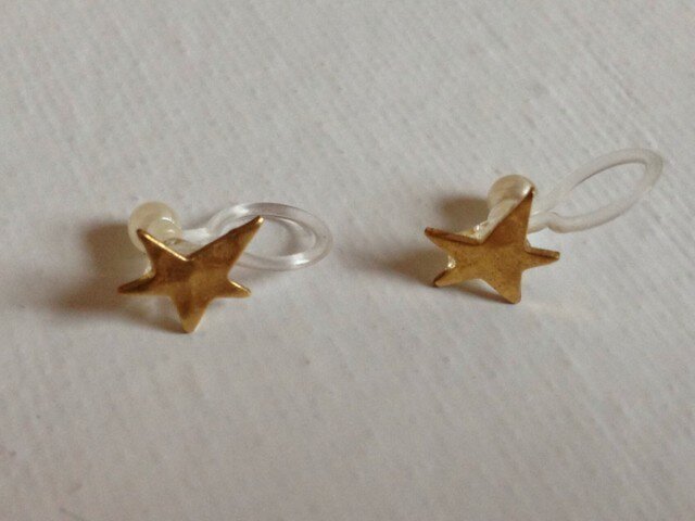 【再4】ノンホールピアス No.499星×パールの画像1枚目
