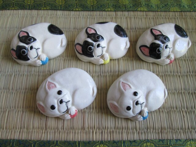 *N様 ご予約品*フレブルの箸置き(白×パイド)5個セットの画像1枚目