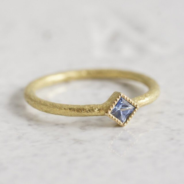 K18 Sapphire ring {R064K18YG}の画像1枚目