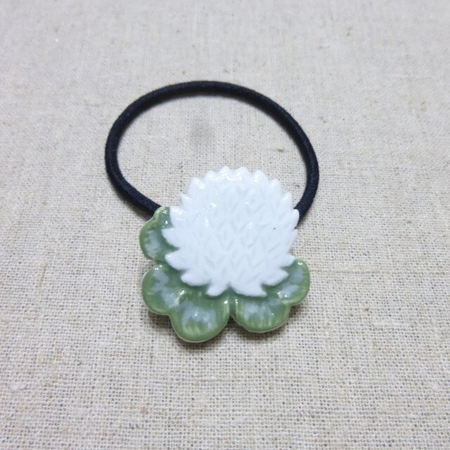 白つめ草ヘアゴムの画像1枚目
