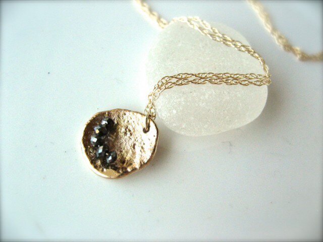 Black Diamonds necklace 14kの画像1枚目