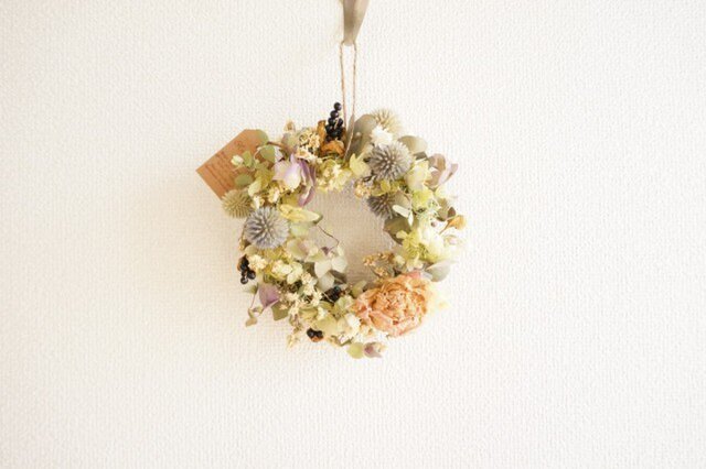 オレガノ ルリ玉アザミ 芍薬 wreathの画像1枚目
