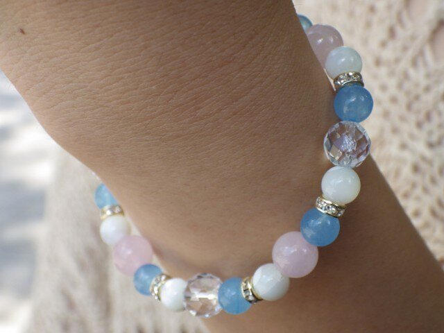 天然石　ブレスレット　青龍、マザーオブパール、ローズクォーツデザインブレスレット ローズクォーツ＋ブルーカルセドニ＋マザーオブパール＋水晶 ブレス