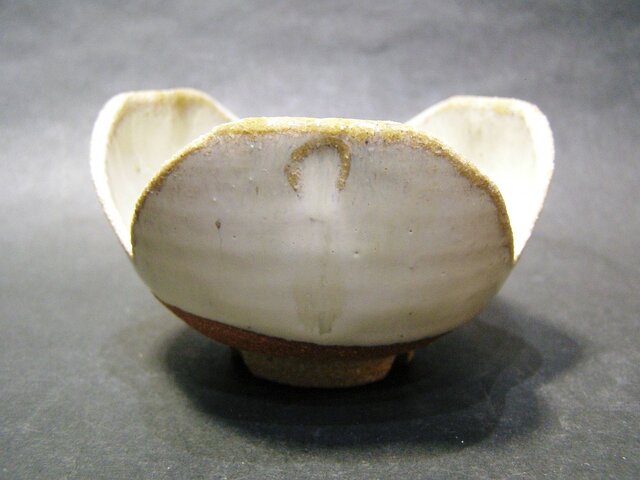 斑唐津割山椒 | iichi 日々の暮らしを心地よくするハンドメイド 斑唐津割山椒 | iichi 日々の暮らしを心地よくするハンドメイド