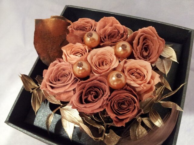 プリザーブドフラワー(BOX茶)の画像1枚目