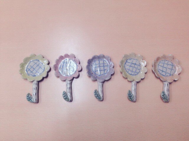 スプーン&お箸 置き ❇︎お花❇︎の画像1枚目