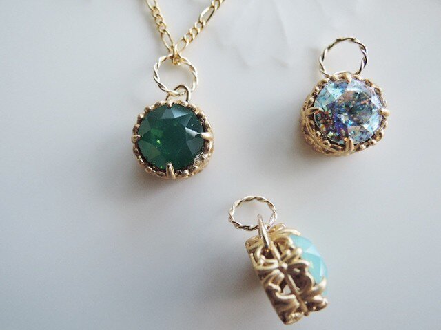 スワロフスキー　エルビス　チャーム 楽天市場】スワロフスキー カエルの王子様 王冠 ハート 5492224