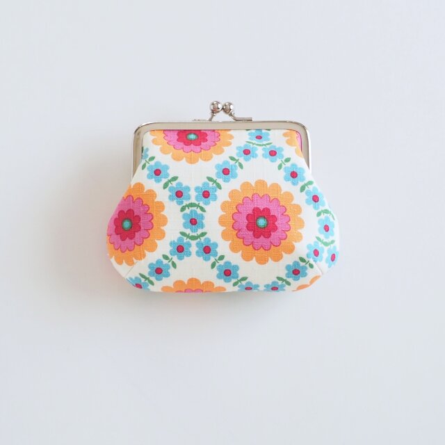 ■レトロポップな花柄のがまぐちポーチ/ブルー■