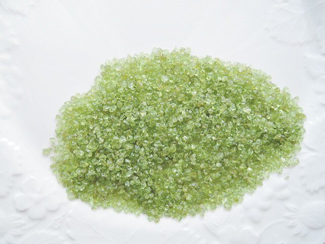 413）再々販☆ペリドットさざれ石（小）浄化・インテリア用