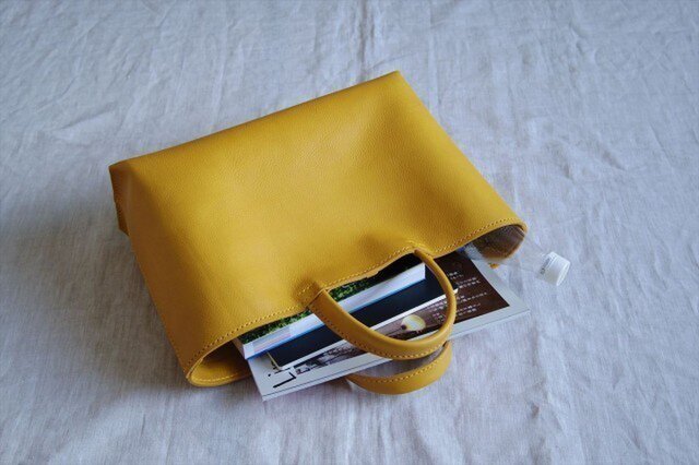 人気】【受注生産】イタリア製オイルドレザーのA4ブリーフトート