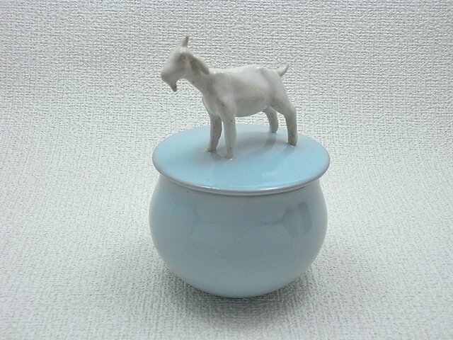 White Goat Candy Box-Aの画像1枚目