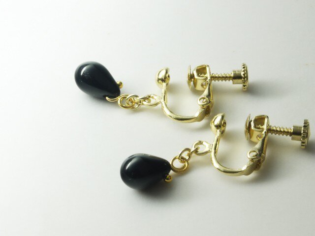 【Hさまご注文分】ジェットのイヤリング2種の画像1枚目