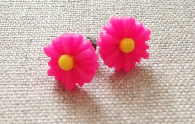 マーガレットピアス(ピンク)の画像1枚目