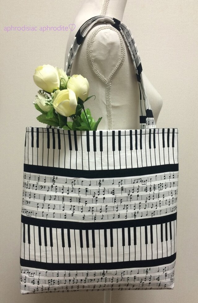 America Bag: Windham Fabrics