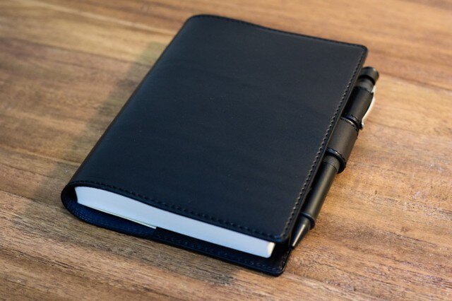 ほぼ日手帳革カバー プレミアム・ブラックの画像1枚目