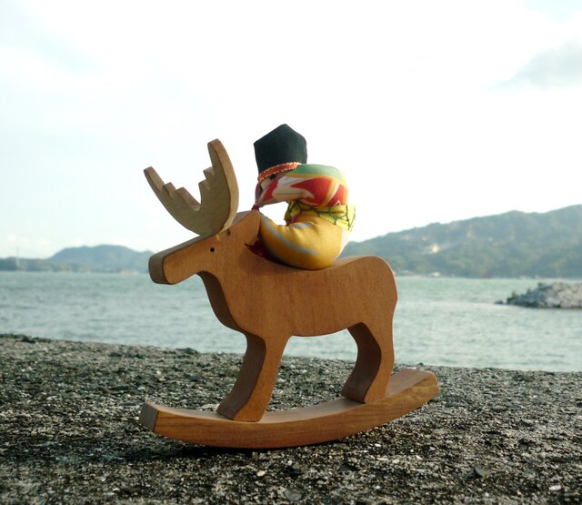 トナカイ | iichi 日々の暮らしを心地よくするハンドメイドや