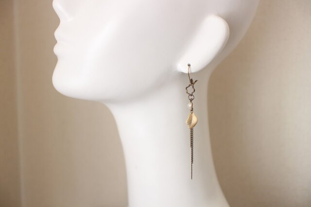 「新商品」に関するプレスリリース パール*リーフチャームのロングピアス*** | iichi 日々の暮らし アクセサリー