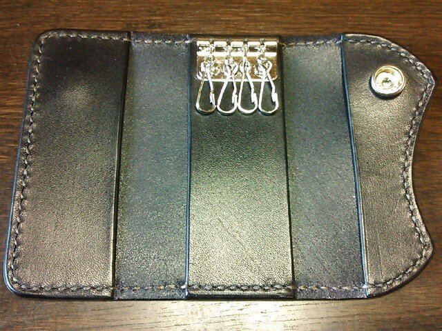 スタッズキーケース | iichi 日々の暮らしを心地よくするハンドメイド