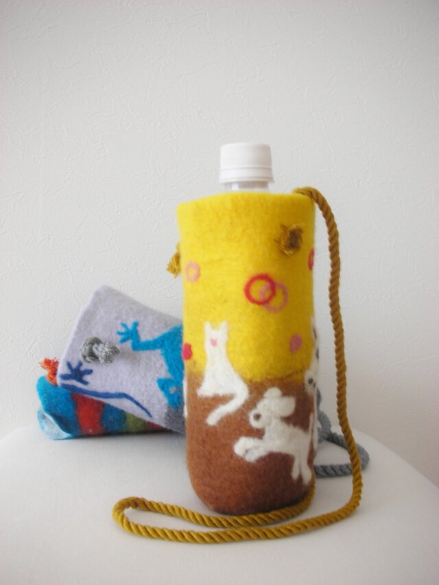 ブレーメンの音楽隊モチーフ　ペットボトルケース