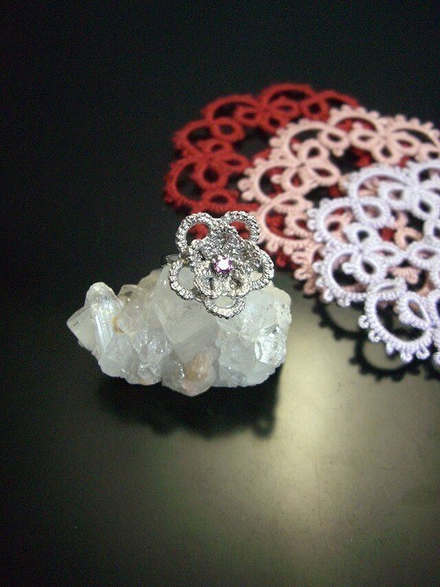 八重桜のシルバーリング・ロードライトガーネット