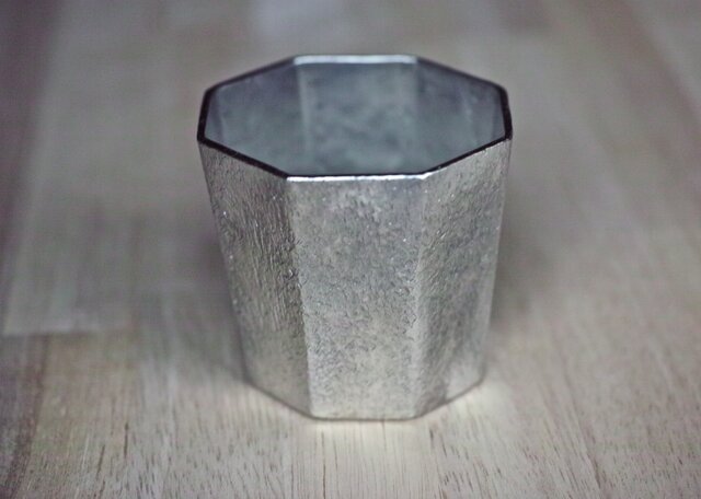 錫製 コップ(八面)の画像1枚目