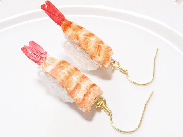 カワイイ寿司ピアス☆新鮮エビ☆イヤリング変更可能☆ | iichi 日々の