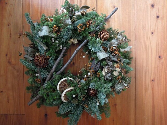 森のクリスマスリースの画像1枚目
