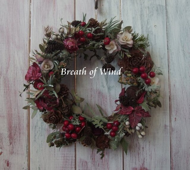 サンキライのクリスマスリース | iichi 日々の暮らしを心地よくする