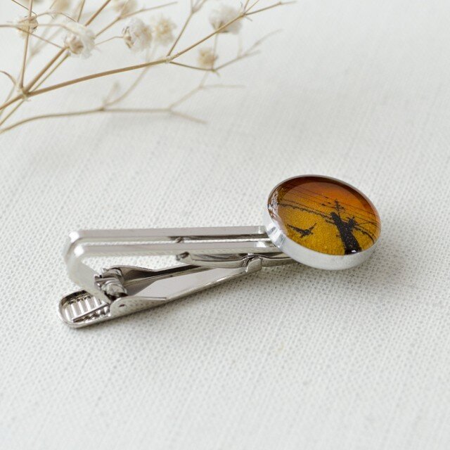 ネクタイピンLL17/夕焼けの電柱 | iichi 日々の暮らしを心地よくする