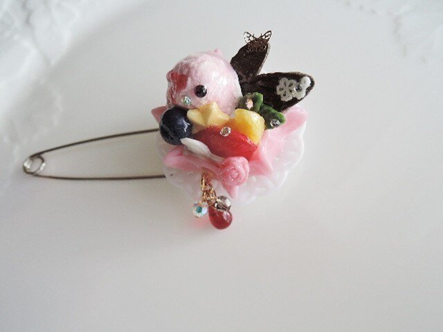 ☆アウトレット品:乙女なワッフルケーキ☆ブローチ(496)の画像1枚目