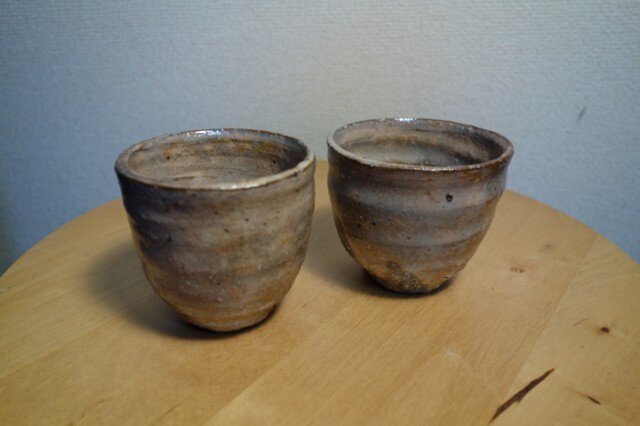 黄粉引湯のみ(ペア)の画像1枚目