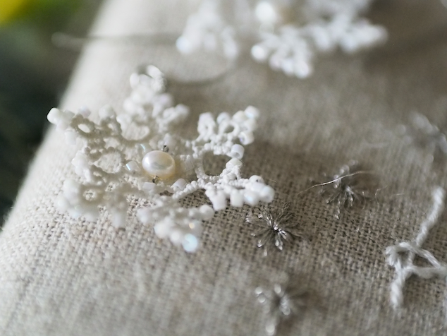 *雪の結晶のピアス/イヤリング*【オーダーメイド】の画像1枚目